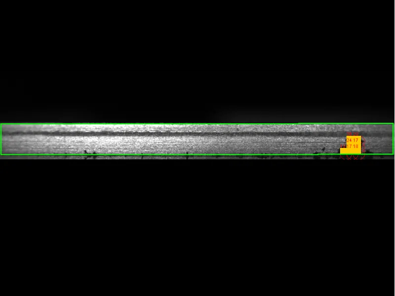Detection of a defect on the side surface